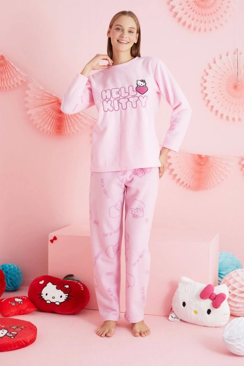 Γυναικεία Πιτζάμα φλις ροζ χρώμα hello kitty σχέδιο