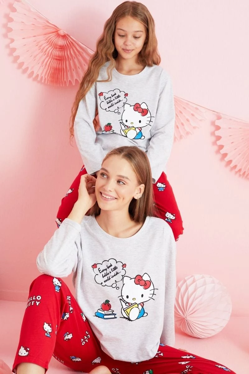 Γυναικεία Πιτζάμα με σχέδιο hello kitty μαμά και κόρη