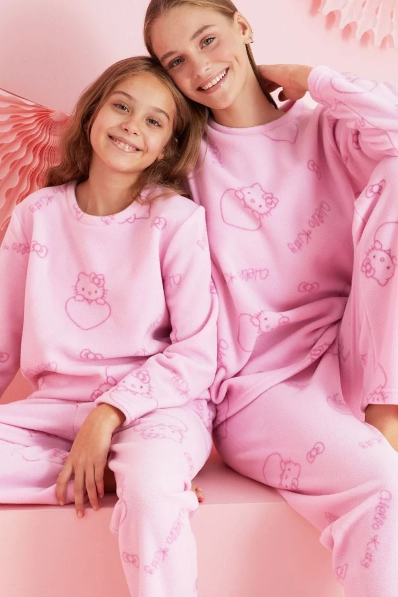 Κοριτσίστικη Πιτζάμα φλις ροζ χρώμα hello kitty σχέδιο