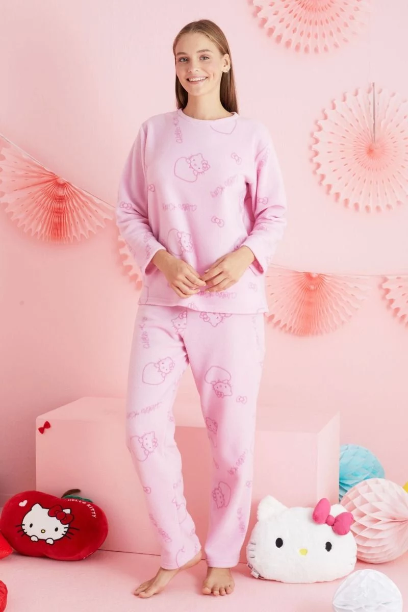 Γυναικεία Πιτζάμα φλις ροζ χρώμα hello kitty σχέδιο