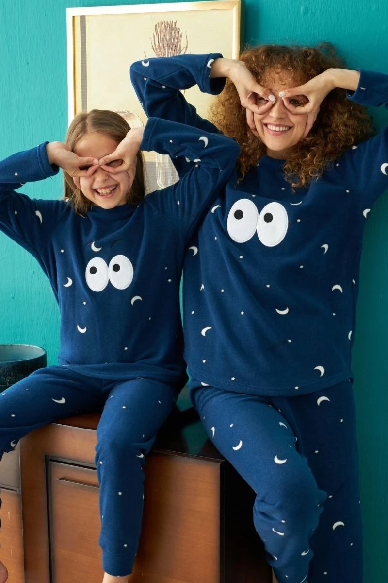 Παιδική κοριτσίστικη πιτζάμα fleece σκούρο μπλε μαμά και κόρη 