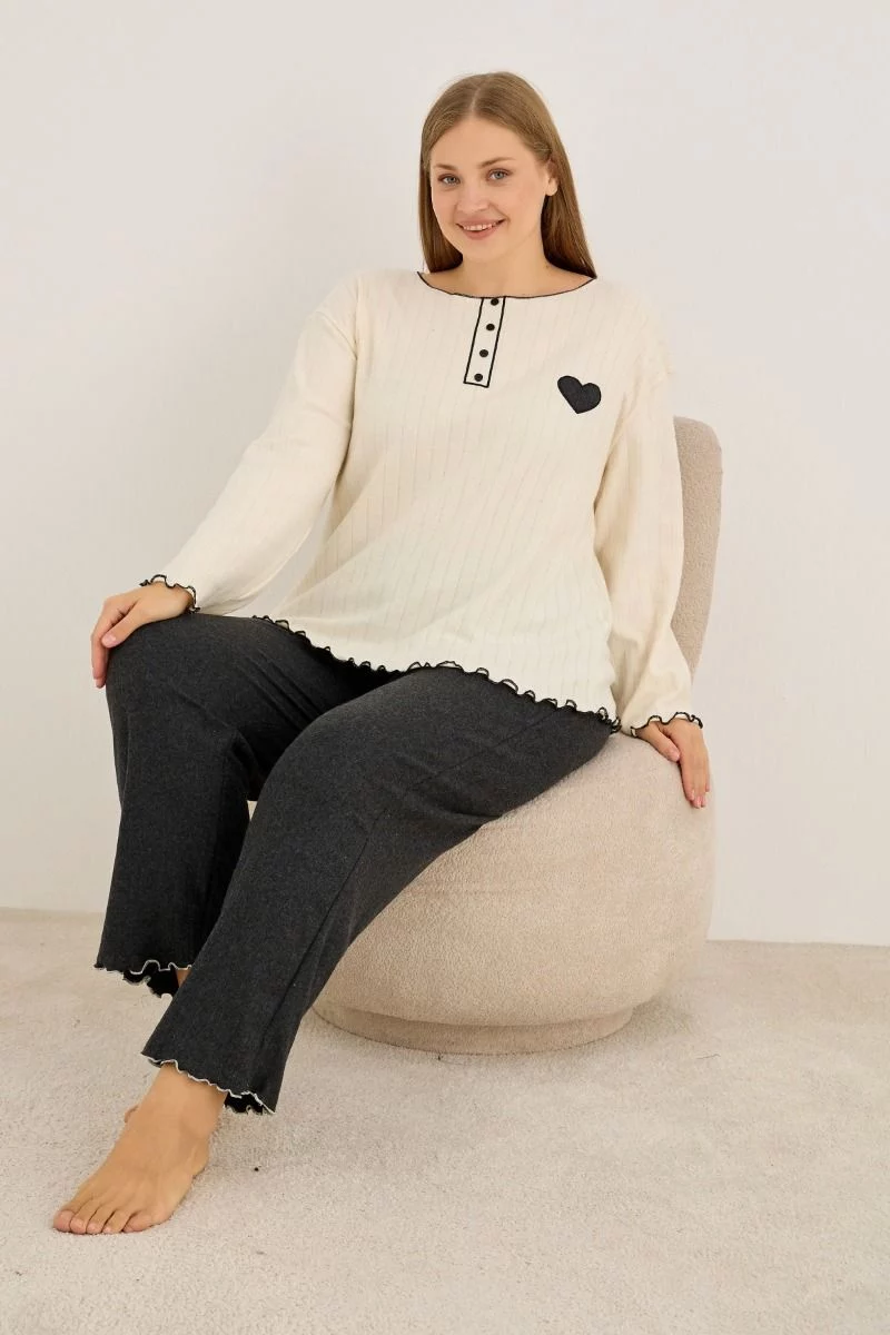 Γυναικεία Πιτζάμα Plus Size χειμωνιάτικη απαλή σε διάφορα χρώματα