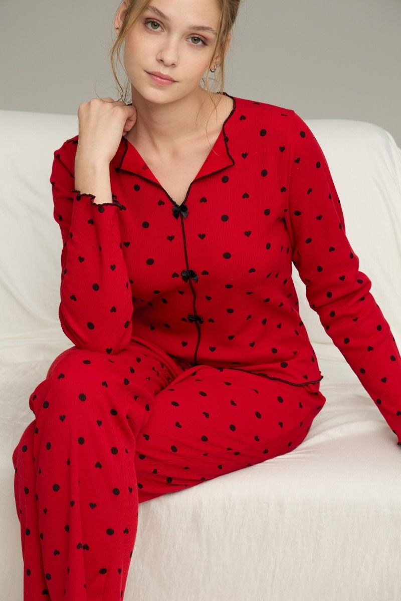 Γυναικεία Χειμωνιάτικη Πιτζάμα "siyah inci" κόκκινη πουά με φιογκάκια