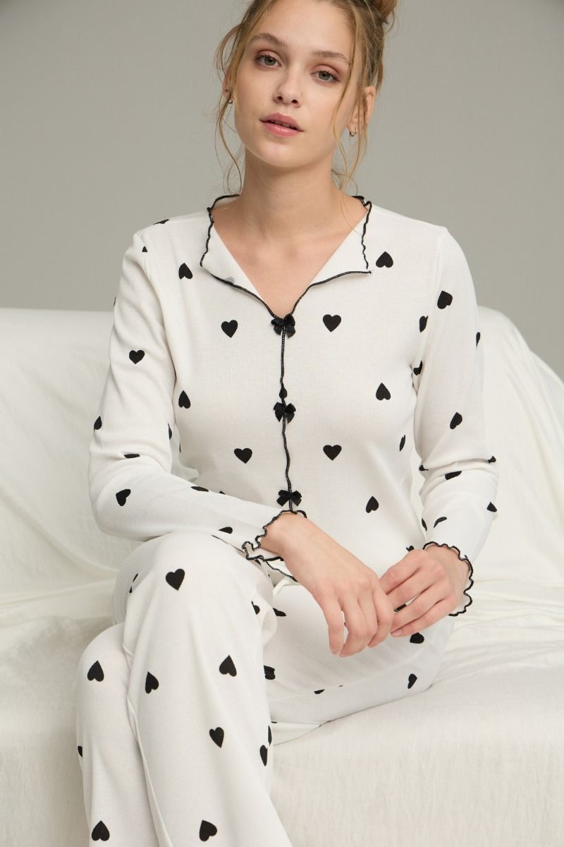 Γυναικεία Χειμωνιάτικη Πιτζάμα "siyah inci" άσπρο χρώμα με φιογκάκια