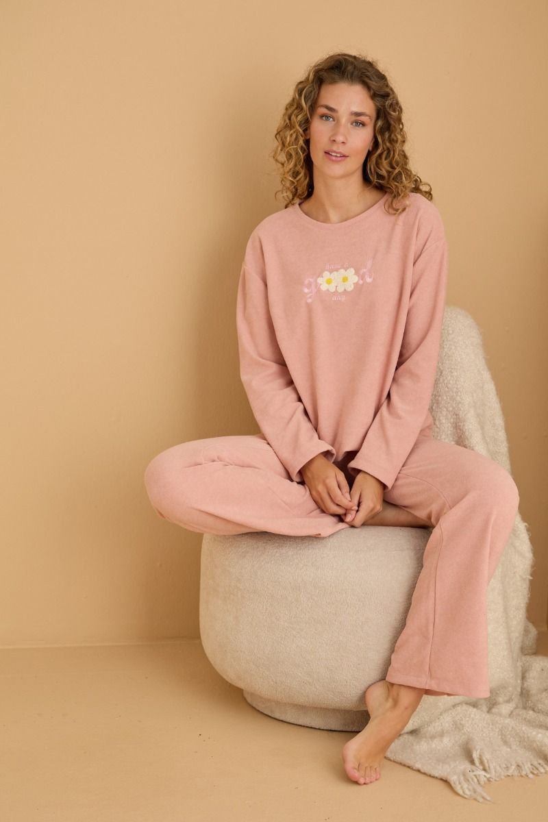 Γυναικεία Πιτζάμα homewear χειμωνιάτικη χρώμα πούδρας πετσετέ φλις επένδυση