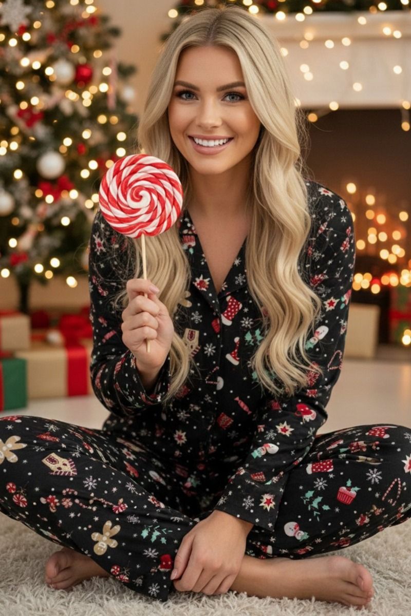 Γυναικεία Πιτζάμα Fleece σε μαύρο χρωμα με χριστουγεννιάτικα σχέδια
