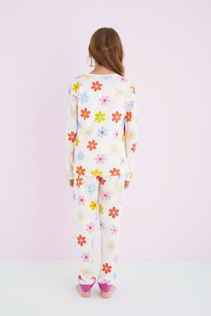 Κοριτσίστικη χειμωνιάτικη πιτζάμα με λουλούδια άσπρο χρώμα βαμβακερή