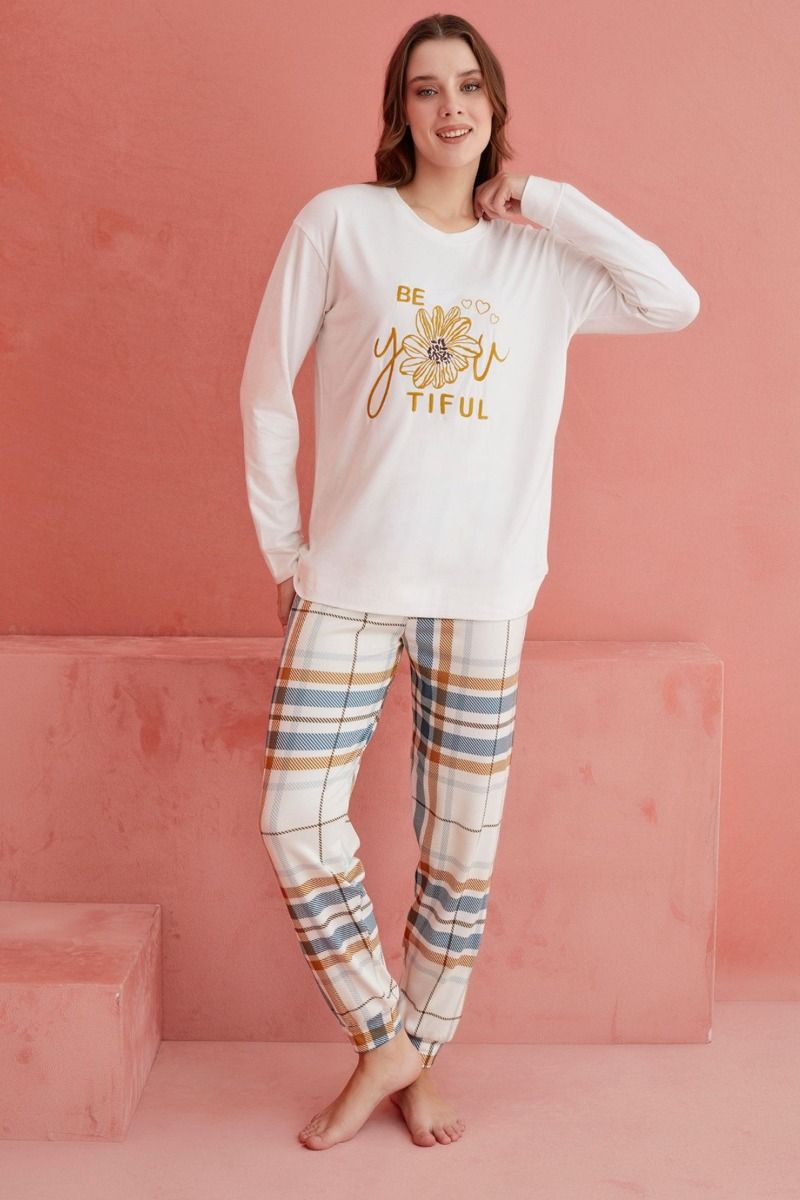 Γυναικεία Πιτζάμα χειμωνιάτικη εκρού χρώμα μακρυμάνικη σχέδιο λουλούδι