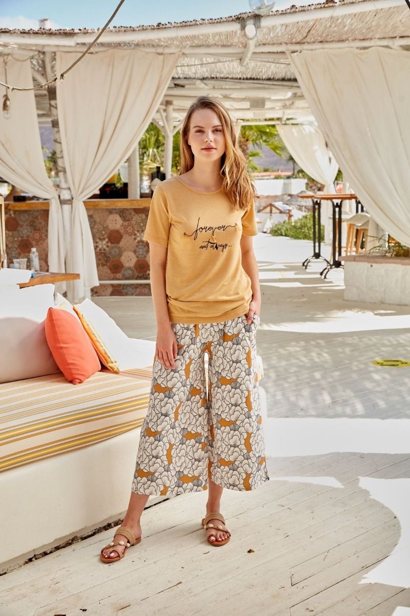 Γυναικείο Σετ καπρι κοντομανικο μονταλ βαμβακερο με λουλουδια