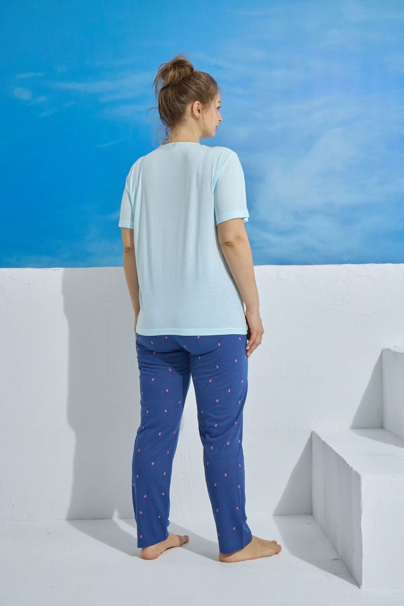 Γυναικεία πιτζάμα plus size γαλάζια κοντομάνικη με λουλούδια