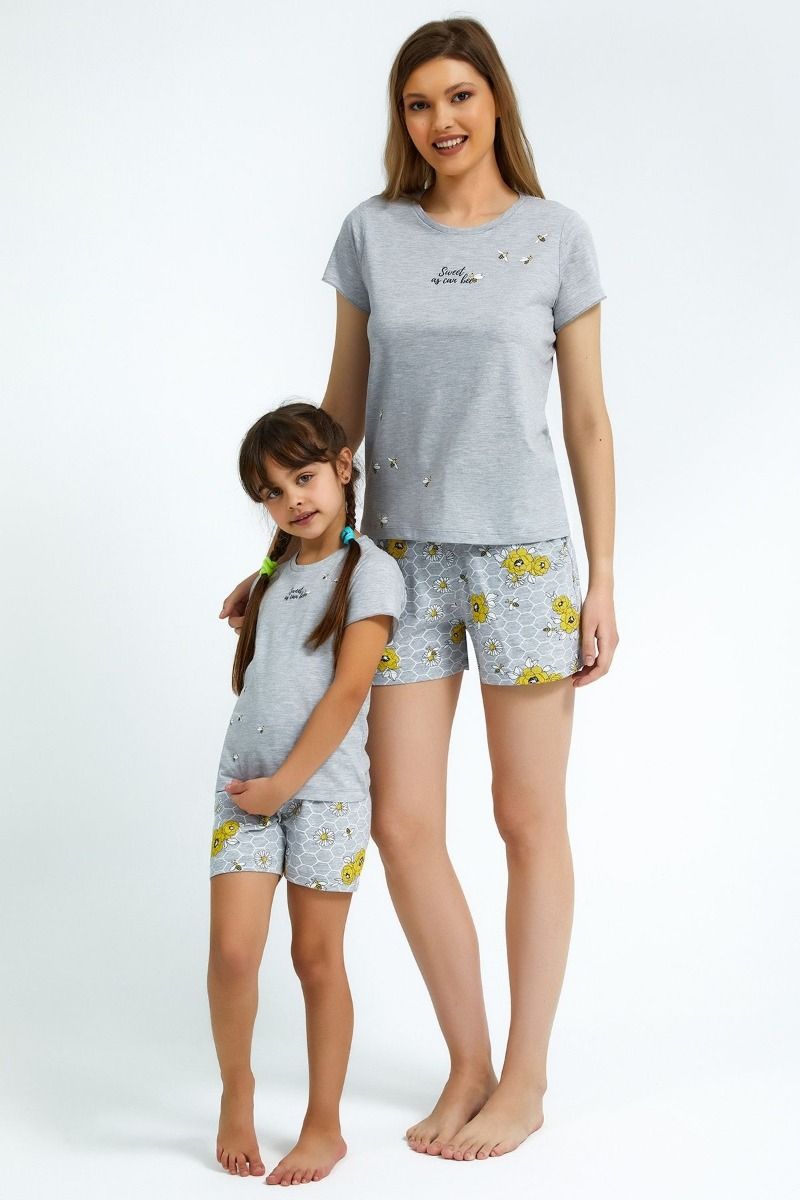 Γυναικεία πιτζάμα καλοκαιρινή κοντομάνικη σορτσάκι βαμβακερή κίτρινη μέλισσα