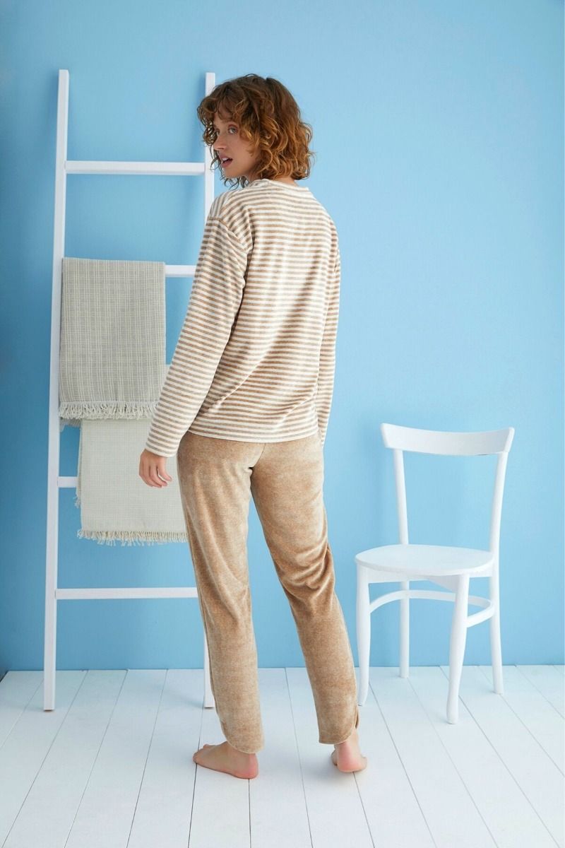 Γυναικεία βελούδινη πιτζάμα Sevim CLOUD