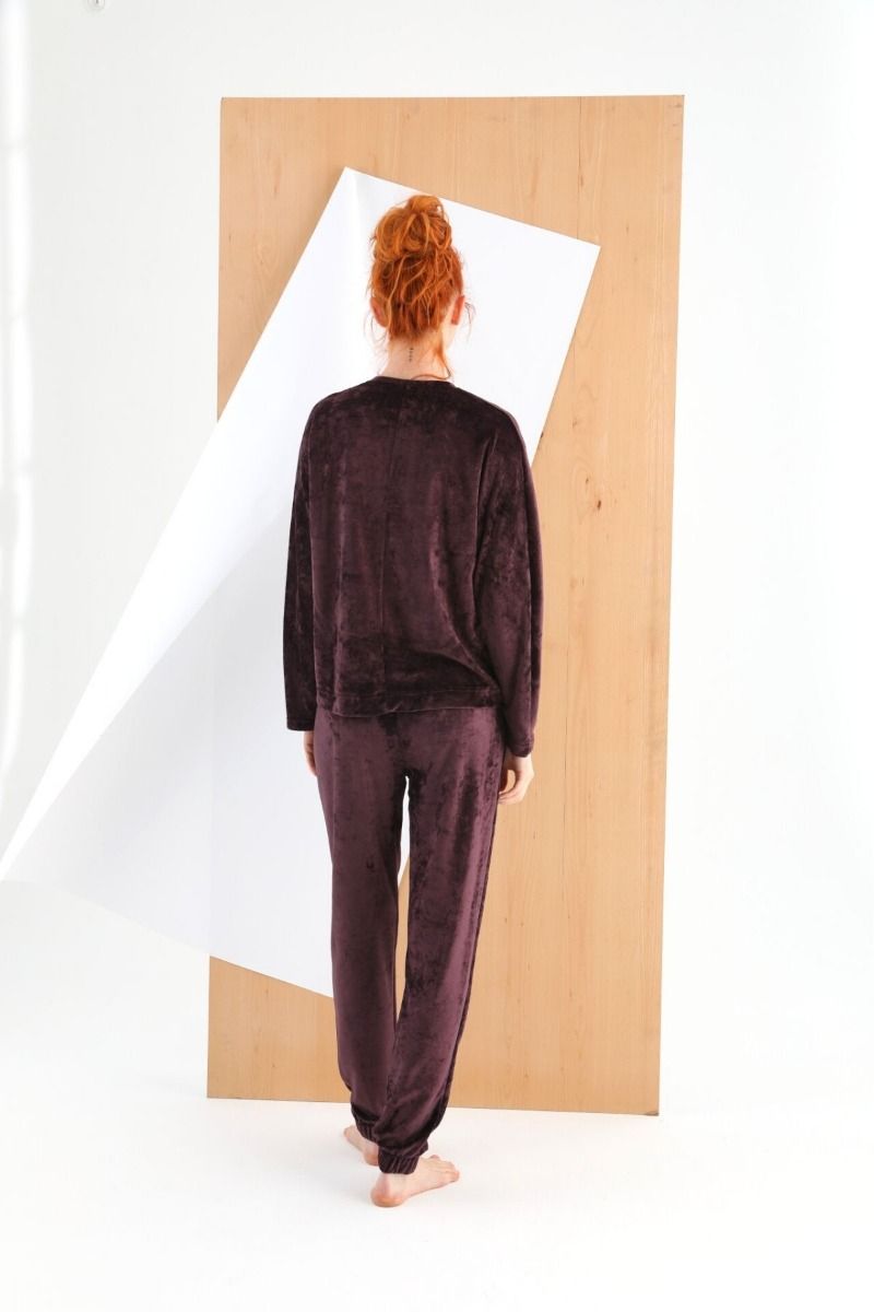Γυναικεία βελούδινη πιτζάμα Sevim TOO MANY THINGS