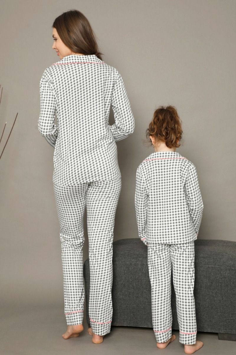 Κοριτσίστικη παιδική χειμωνιάτικη πιτζάμα βαμβακερή κουμπάκια γκρι καρό