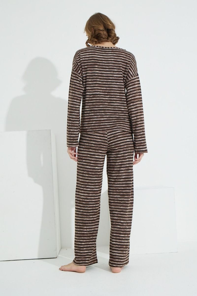Γυναικεία χειμωνιάτικη πιτζάμα καφέ καμπάνα βαμβακερή άνετη γραμμή