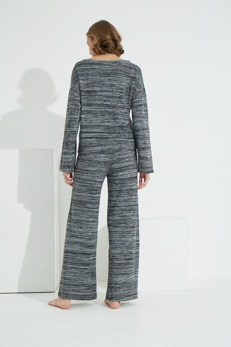 Γυναικεία πιτζάμα χειμωνιάτικη μαύρο καμπάνα βαμβακερή άνετη γραμμή