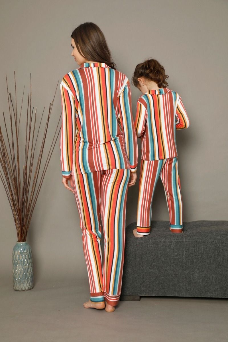 Κοριτσίστικη παιδική χειμωνιάτικη πιτζάμα βαμβακερή ριγέ πολύχρωμη