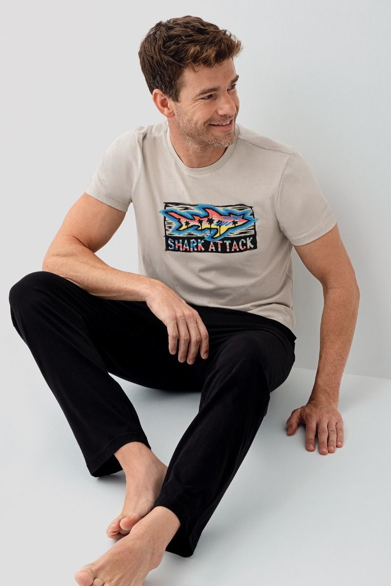 Ανδρική Πιτζάμα κοντομάνικη με μακρύ παντελόνι σχέδιο καρχαρία βαμβακερή