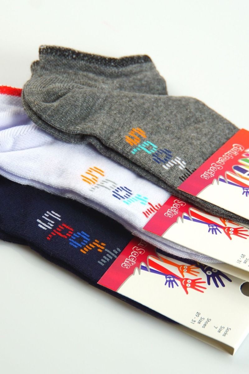 Αγορίστικα παιδικά σοσόνια βαμβακερά 3 ζευγάρια με διακριτικό σχέδιο