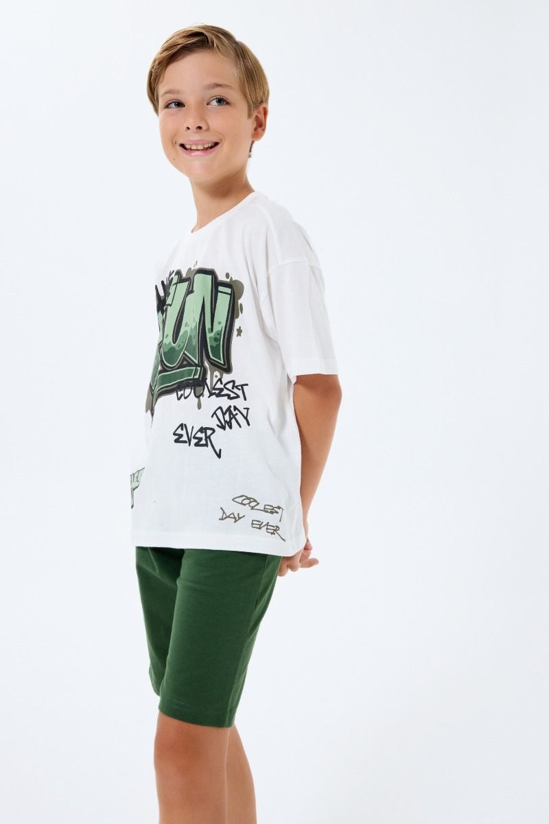 Αγορίστικη Πιτζάμα Σορτσάκι με λάστιχο στη μέση και τσέπες με στάμπες