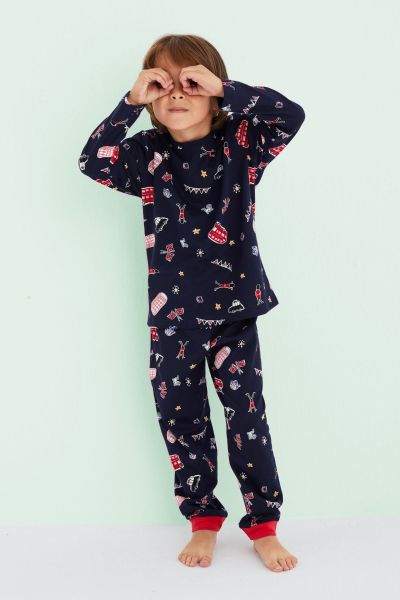 Αγορίστικη Πιτζάμα Βαμβακερή σε σκούρο μπλε χρώμα με σχέδια Λονδίνο