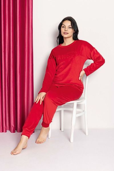 Γυναικεία χειμωνιάτικη πιτζάμα βελούδινη κόκκινη με λαστιχο στους αστραγάλους