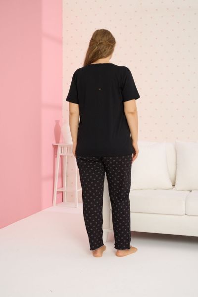 Γυναικεία plus size πιτζάμα κοντομάνικη βαμβακερή πουά μαύρη σχέδιο