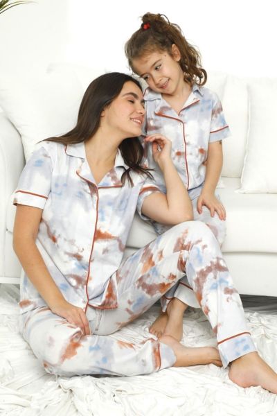 Καλοκαιρινή πιτζάμα μαμά και κόρη με κουμπάκια tie dye